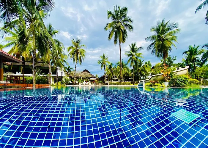 Palm Galleria Resort
