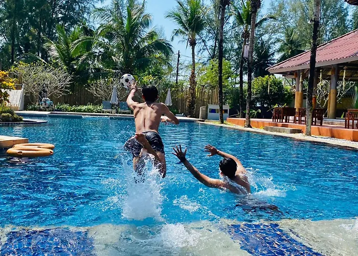 Palm Galleria Resort
